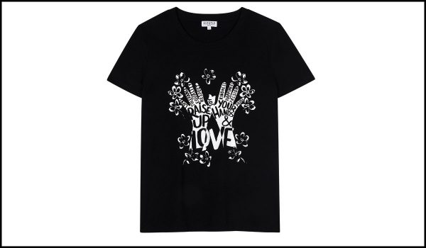 La marque Claudie Pierlot crée une collection de T-shirt en collaboration avec l'Unesco pour aider l'association Keystone en Inde.