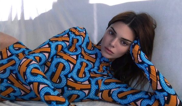 TOO Kendall Jenner égérie Burberry