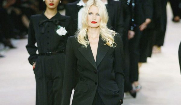 Claudia Schiffer pour Saint Laurent